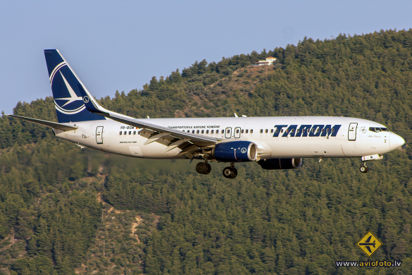 Boeing 737-8H6